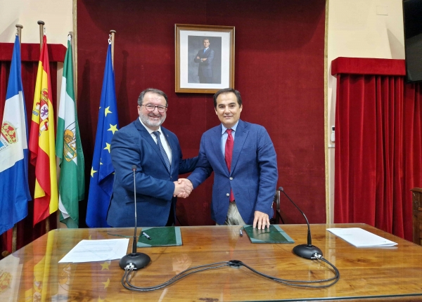 La Junta firma con el Ayuntamiento de Carmona un p...