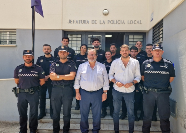 Carmona refuerza su Policía Local con siete nuevo...