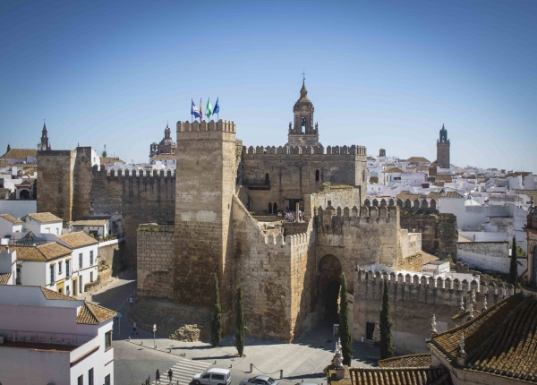 Carmona renueva su distintivo como destino turíst...